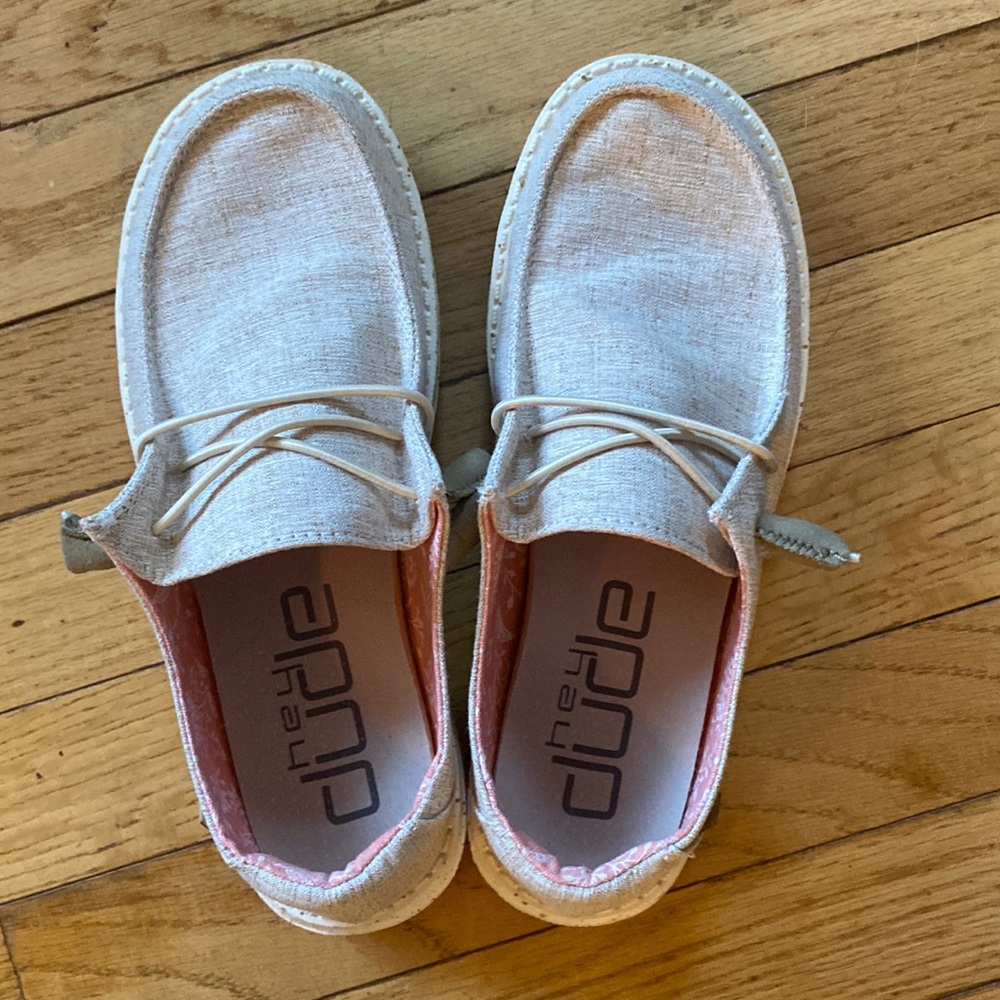 Hey Dudes - size 5